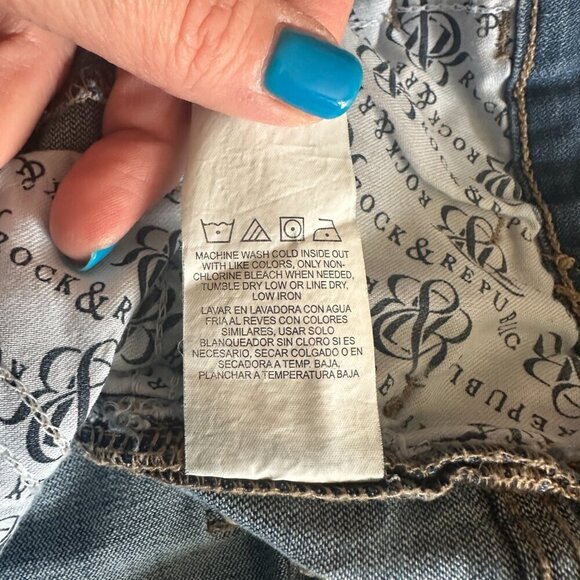 Women's 2 Rock & Republic Kristy Bermuda Cut Off Shorts Zipper Fly Mid RIse - Picture 7 of 7